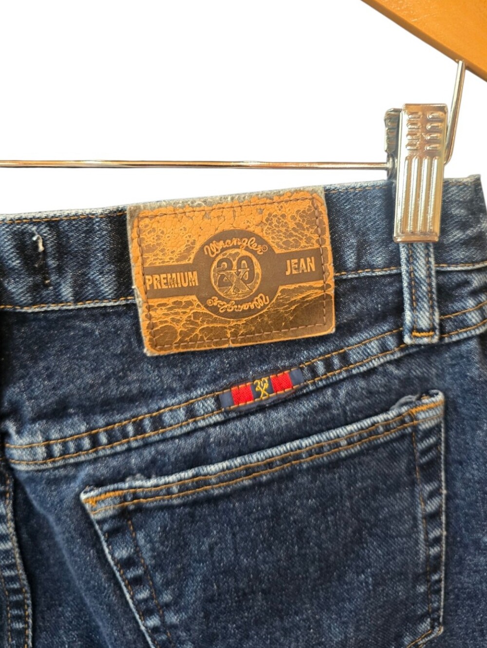 Wrangler 20X Calgary High Waist Relaxed Fit Straight Leg Blue Jeans 10 - Picture 5 of 8